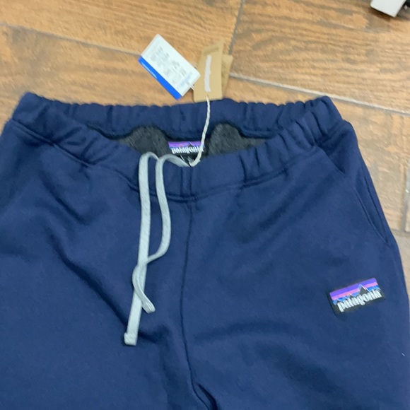 NEW! Patagonia Women's P-6 Label Uprisal Sweatpants - Picture 3 of 9